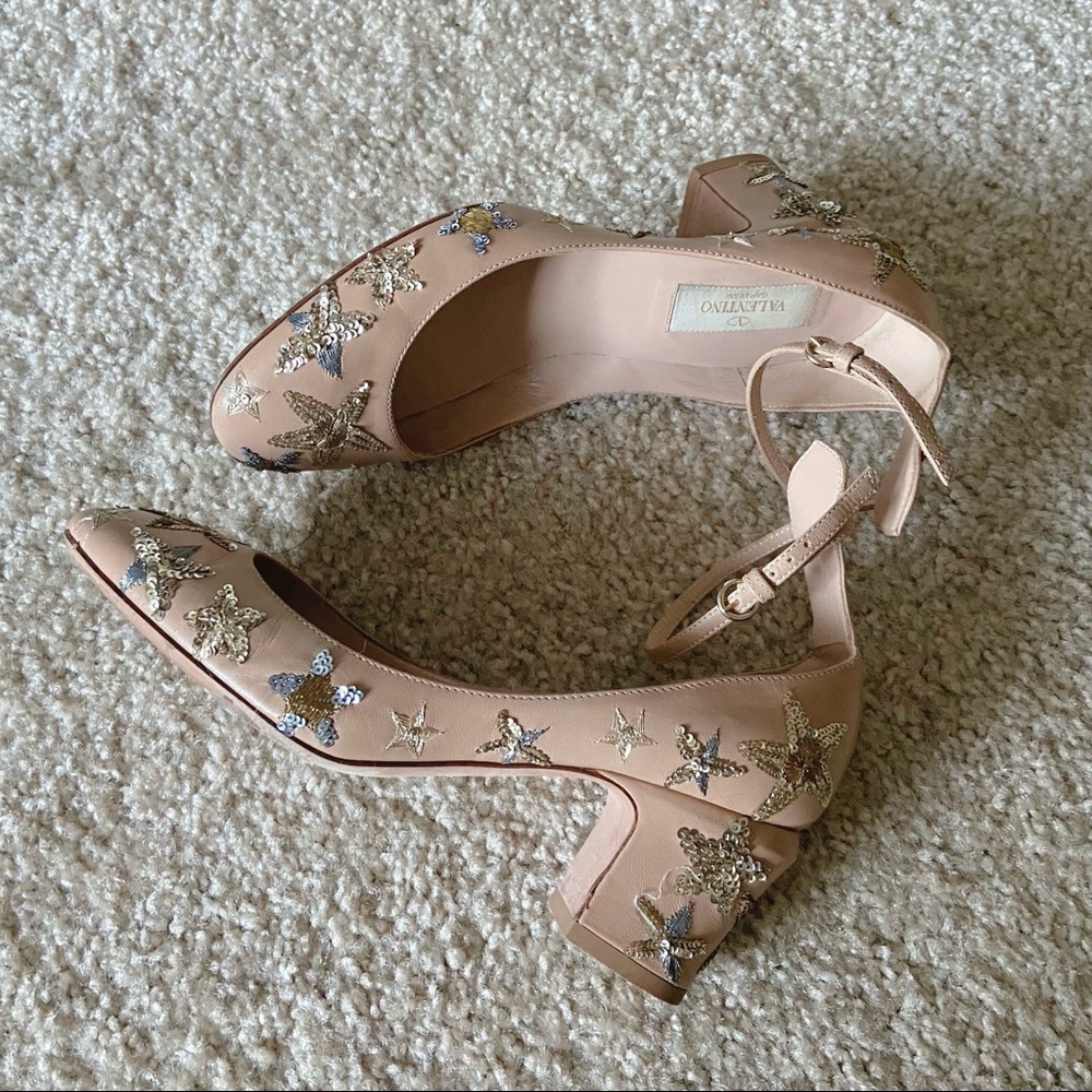 VALENTINO TANGO STAR-STUDDED LEATHER PUMP Chunky